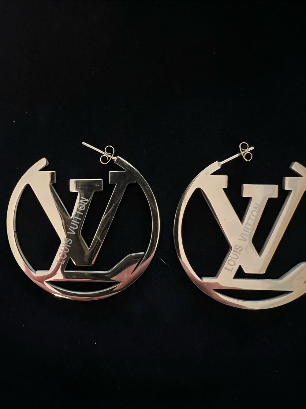 Louis Vuitton Gold Logo Hoop Earrings - Shiny Gold LV Monogram